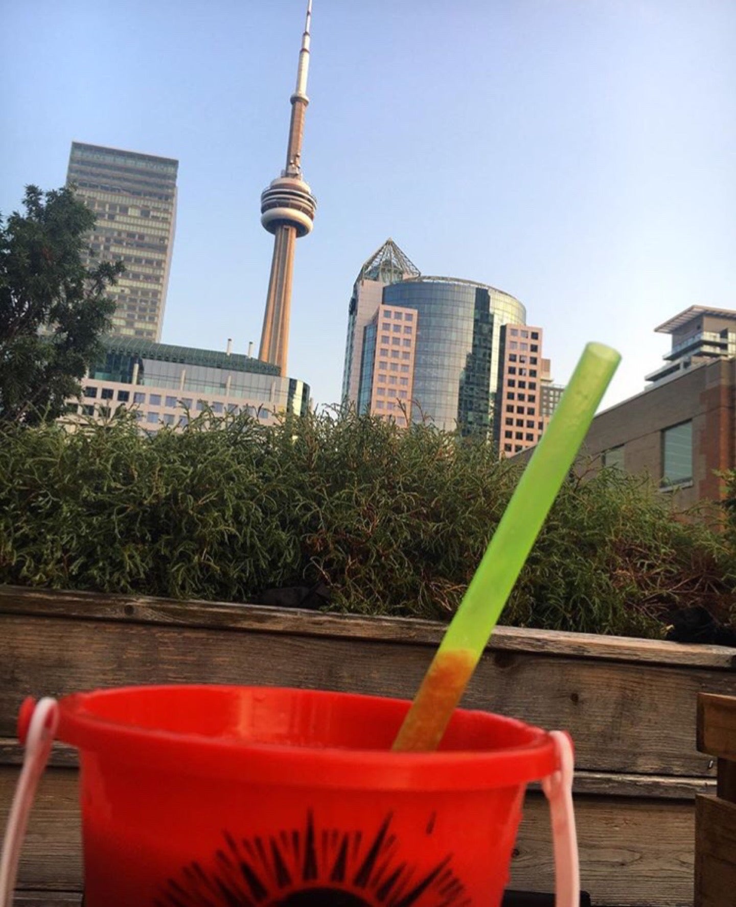 The Porch In Toronto Has Epic Margarita Towers On The Menu - Narcity