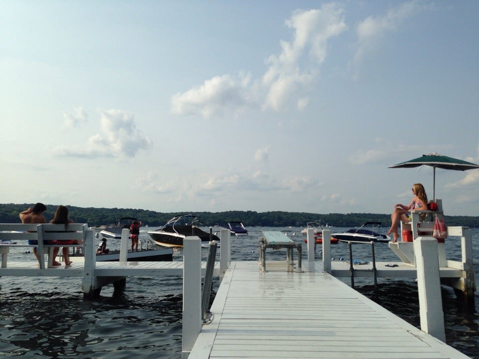 Indian Hills Pier, Fontana, WI MapQuest