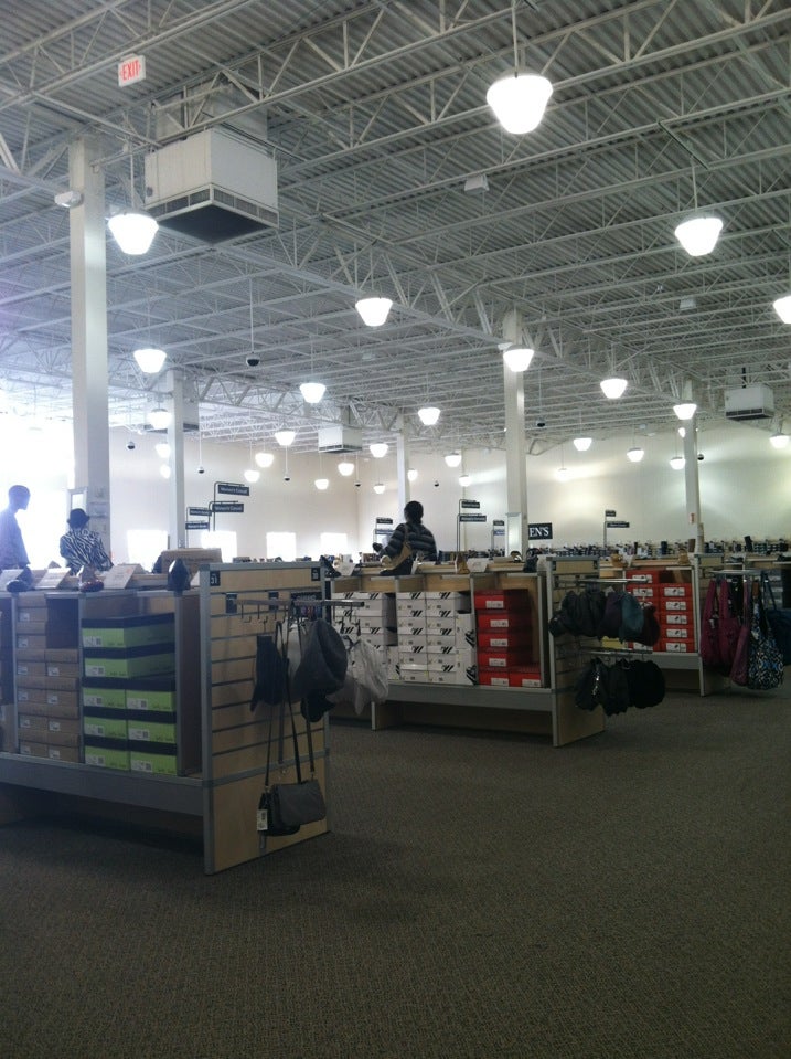 Dsw on sale camp creek