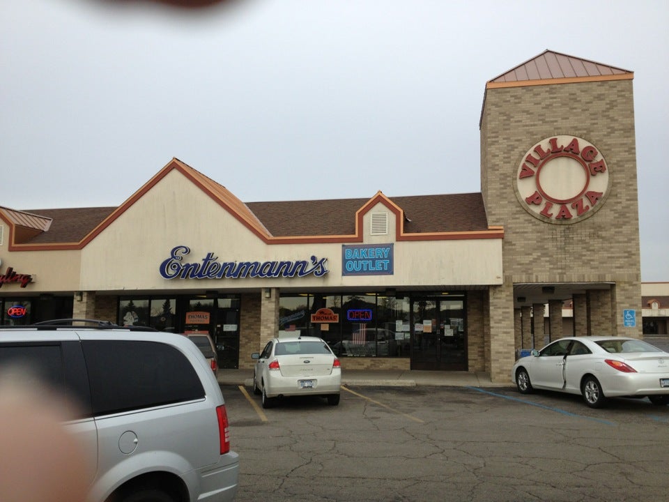 Entenmanns Bakery, 5643 E 13 Mile Rd, Warren, MI, Bakeries MapQuest