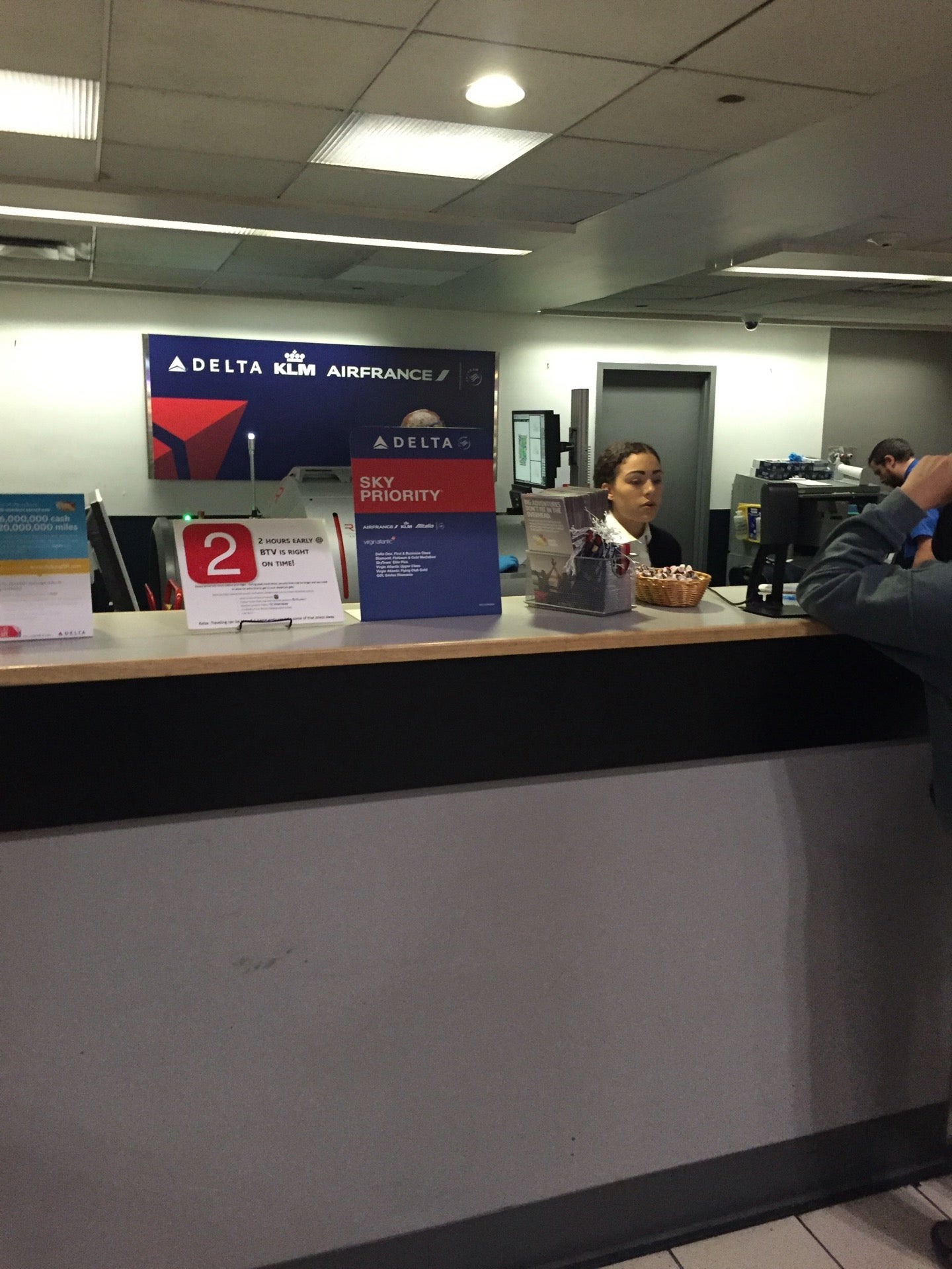 Delta Ticket Counter, 1200 Airport Dr, South Burlington, VT, Airports