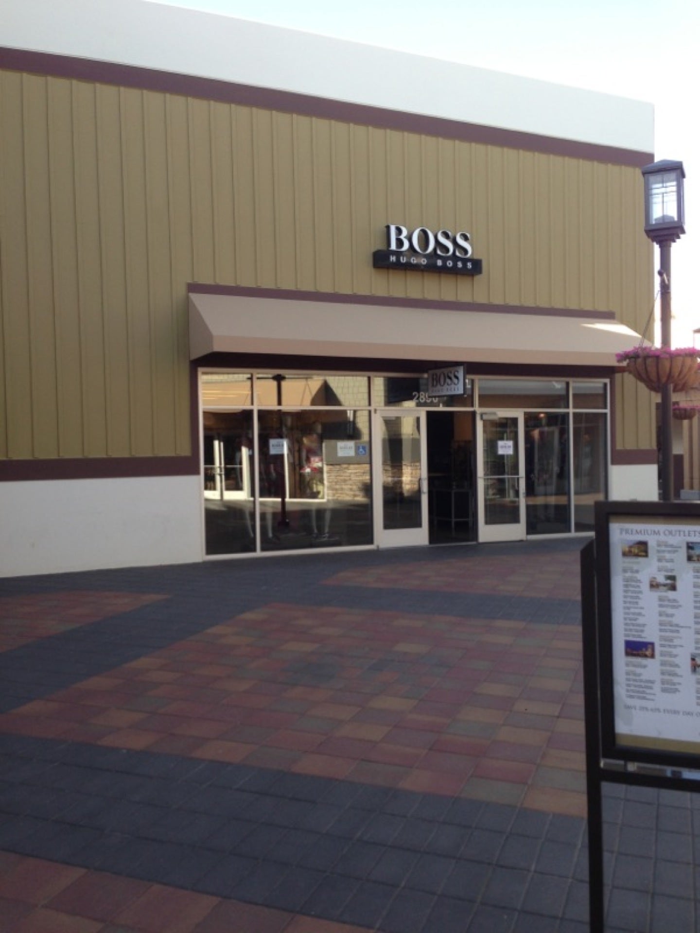 Hugo boss toronto premium cheap outlet