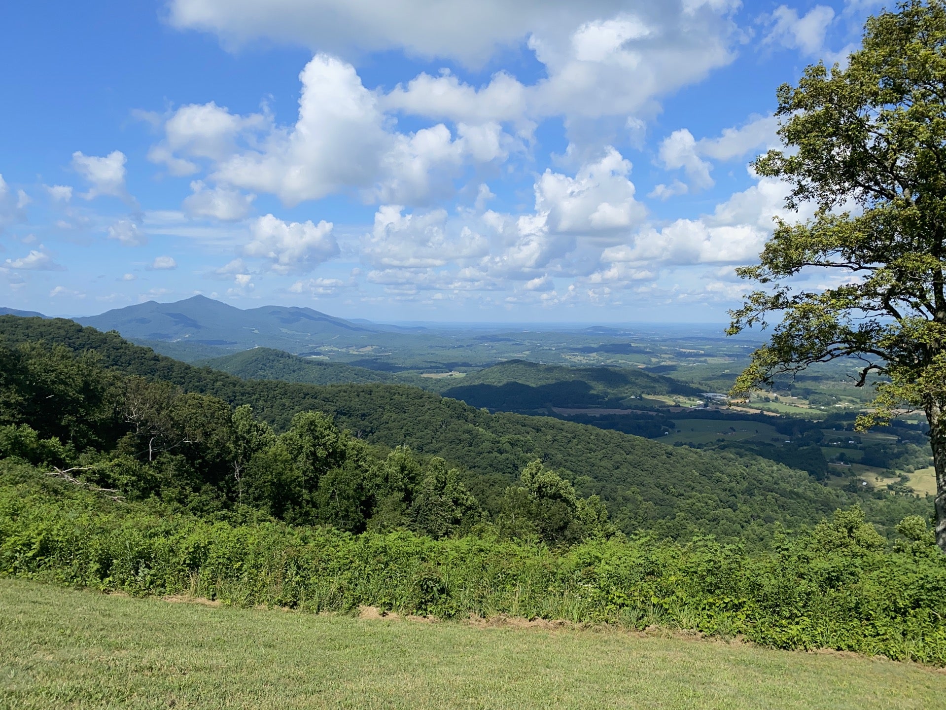 Devils Backbone Overlook, Devils Backbone Overlook, Copper Hill, VA ...