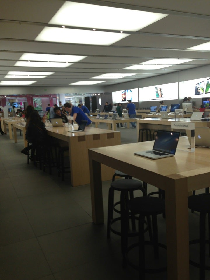 Glendale Galleria - Apple Store - Apple