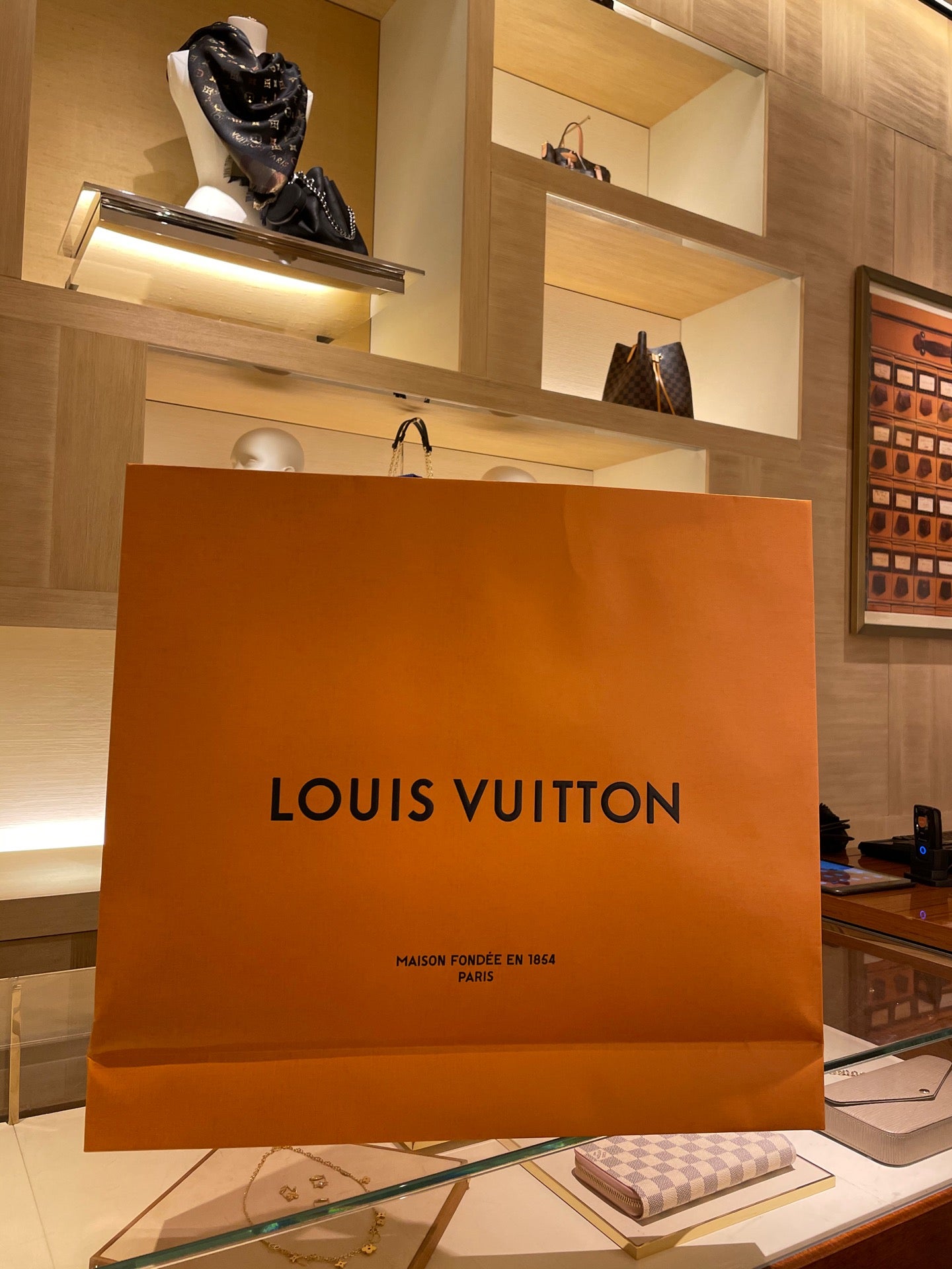 Louis Vuitton Washington DC CityCenter, 983 Palmer Alley NW, Suite