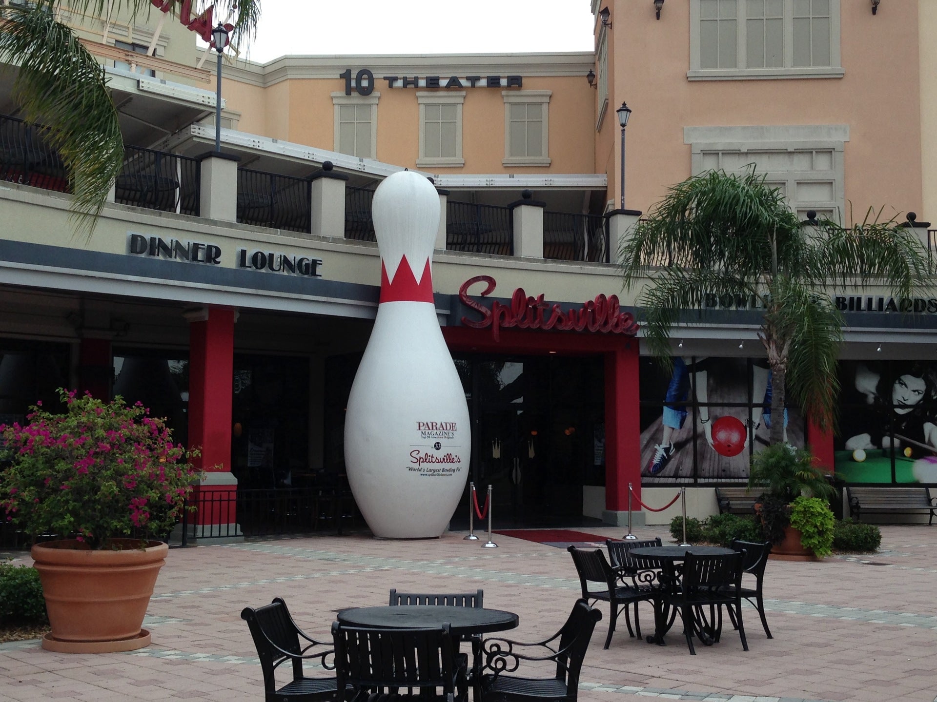 Splitsville - World's Largest Bowling Pin, Splitsville (and…