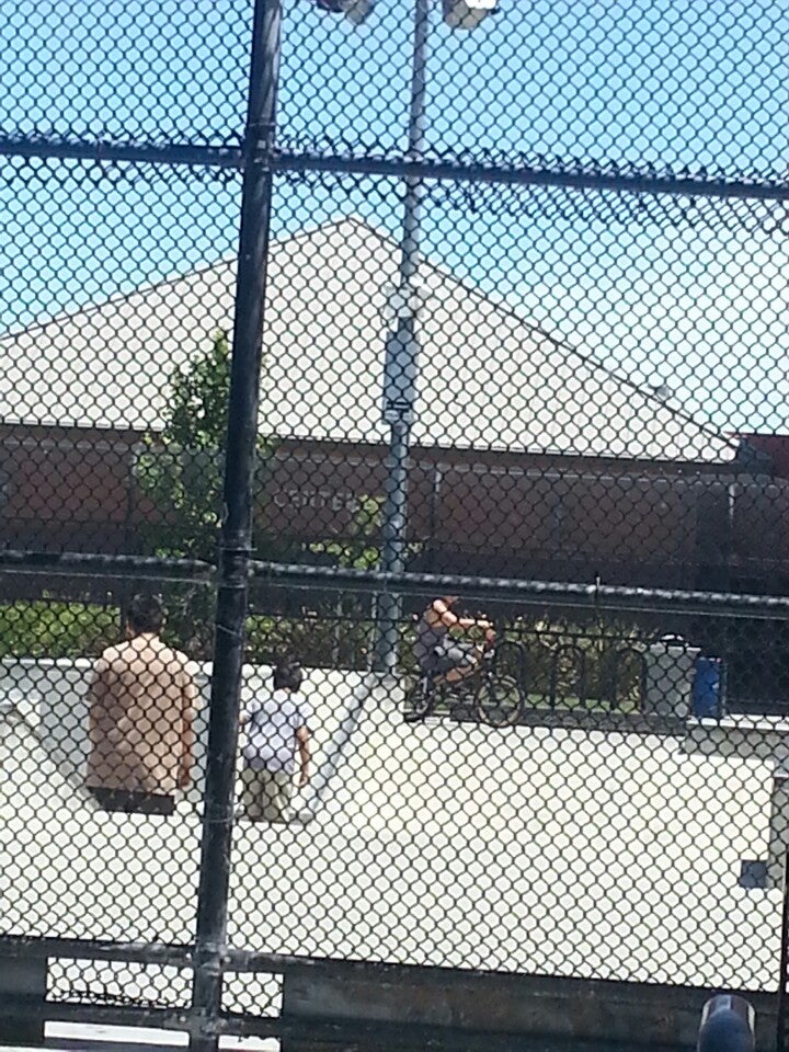 Wackford Skate Park, 9014 Bruceville Rd, Elk Grove, CA, Skateboard