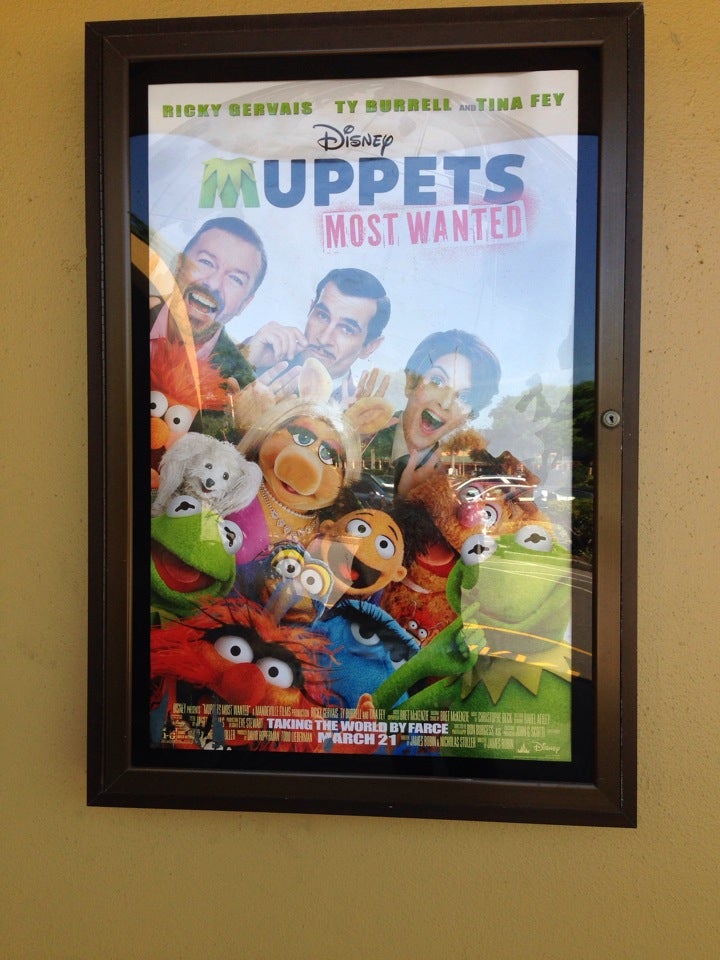 Regal Cinemas Oakmont 8, 4801 Cortez Rd W, Bradenton, FL, Tourist
