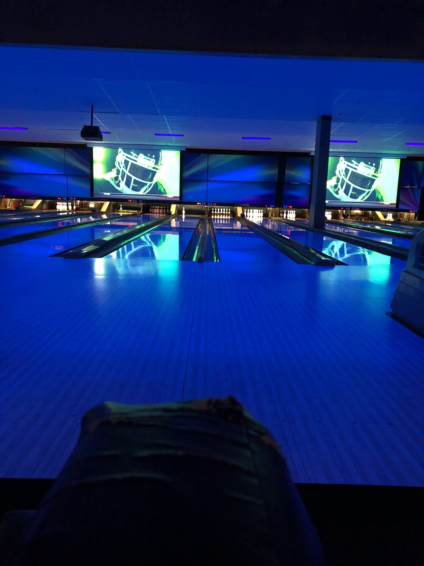 Playtime Bowl & Entertainment, 33 Samor Rd, Toronto, ON, Tourist