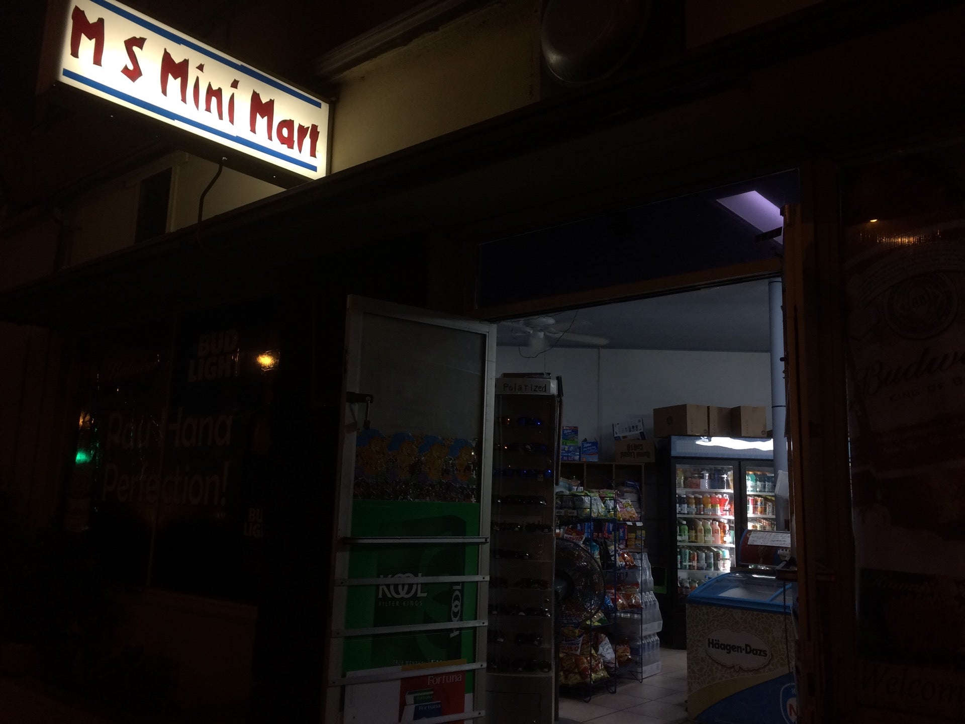 Mi-mies Mini Mart