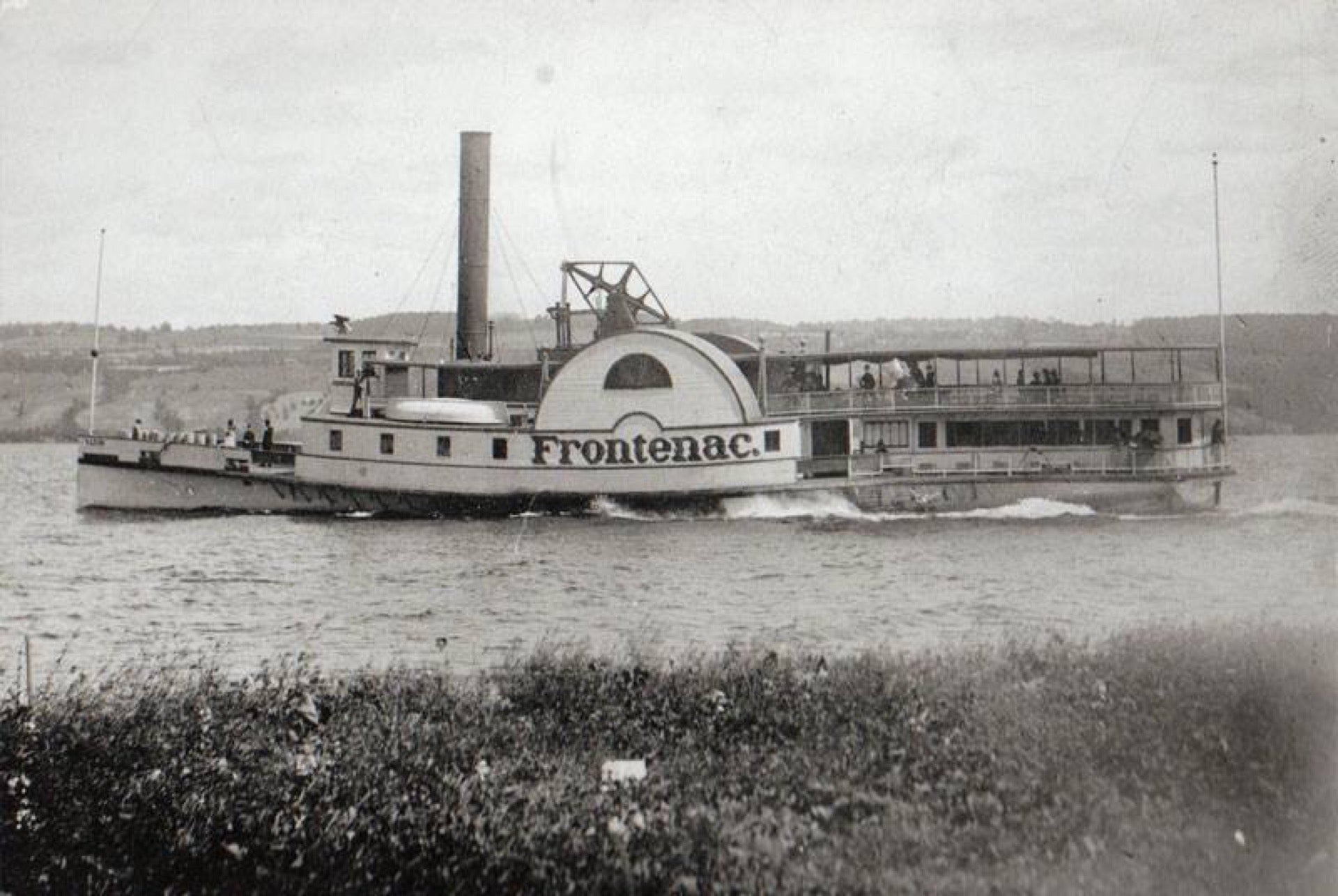 Le Club Frontenac, 9736 S Frontenac Rd, Covert, Town of, NY, Bars