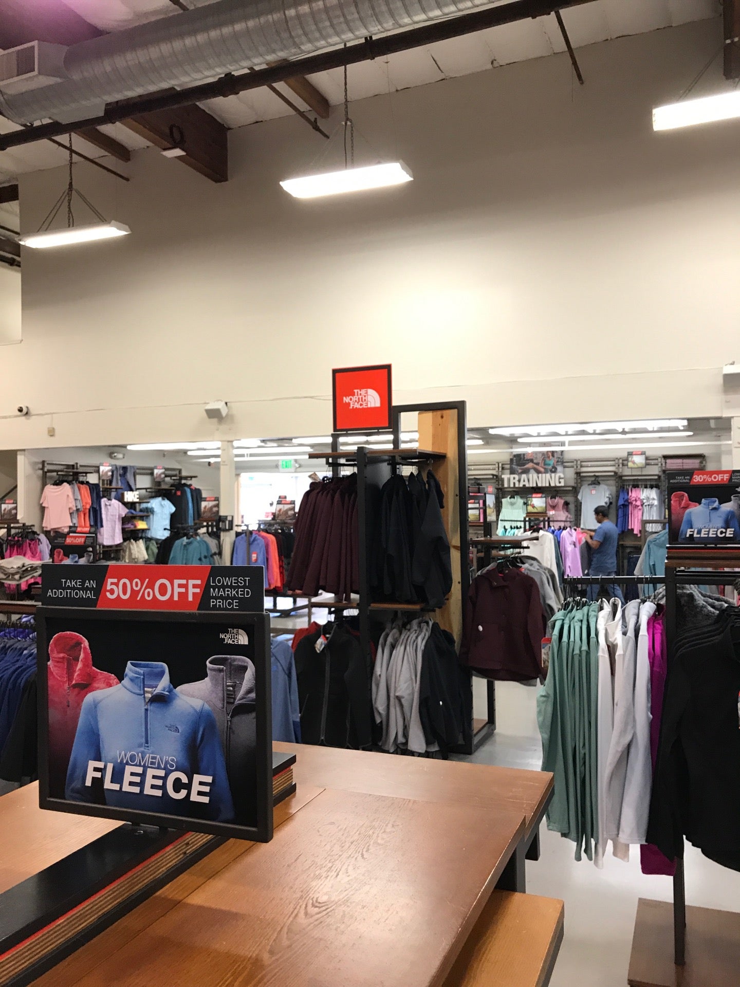 The North Face Westfield Valley Fair Mall, Stevens Creek Blvd, San Jose,  CA, Clothing Retail - MapQuest