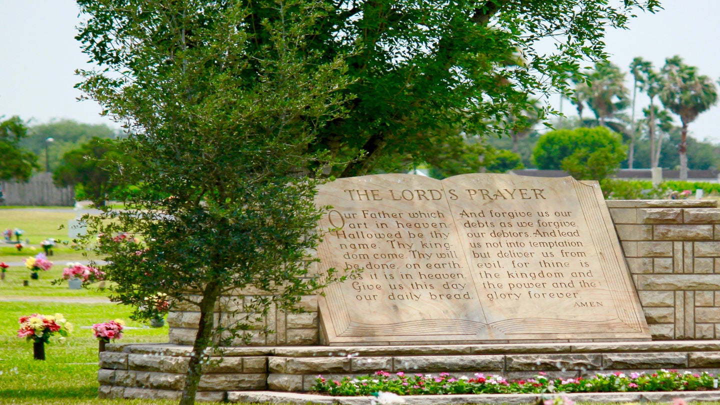 Restlawn Memorial Park, 1416 E Business 83, La Feria, TX, Cemeteries