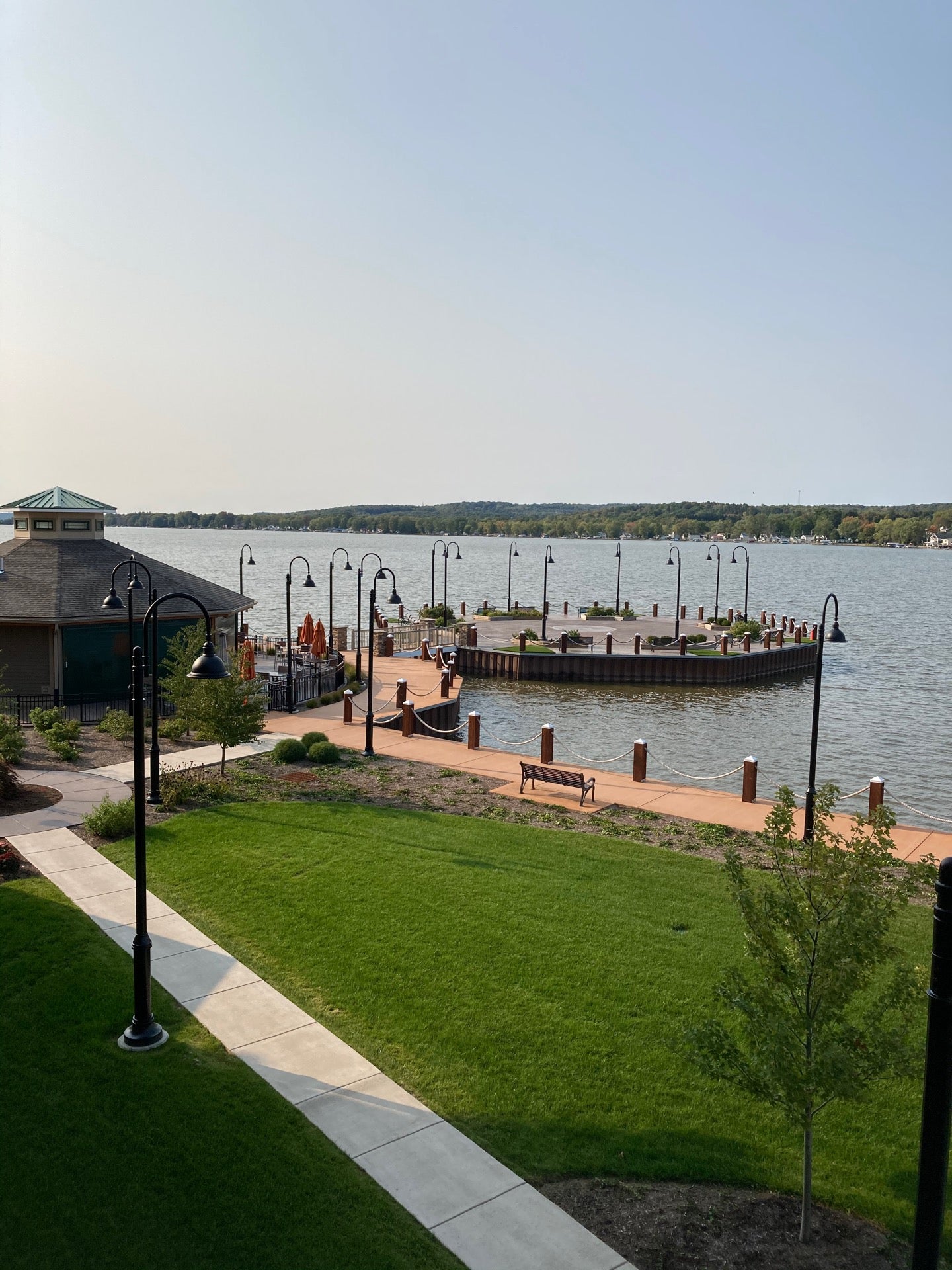 Chautauqua Harbor Hotel Jamestown, 10 Dunham Ave, Celoron, NY, Hotels