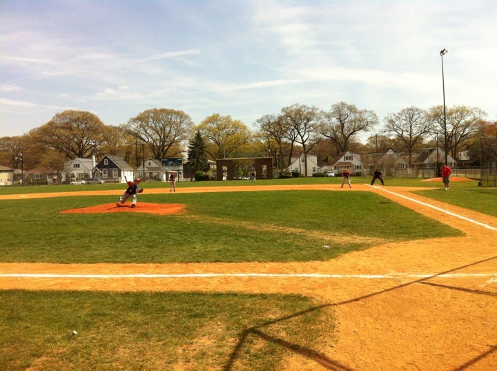 Firemen's Memorial Field, 300 Emerson Pl, Valley Stream, NY, Parks