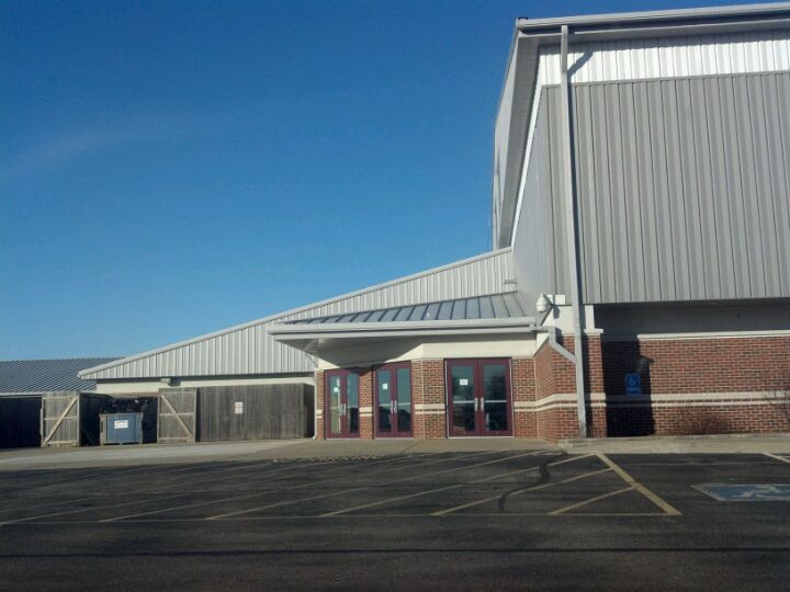 Community Unit School District, 1121 County Road 800 N, Tolono, IL