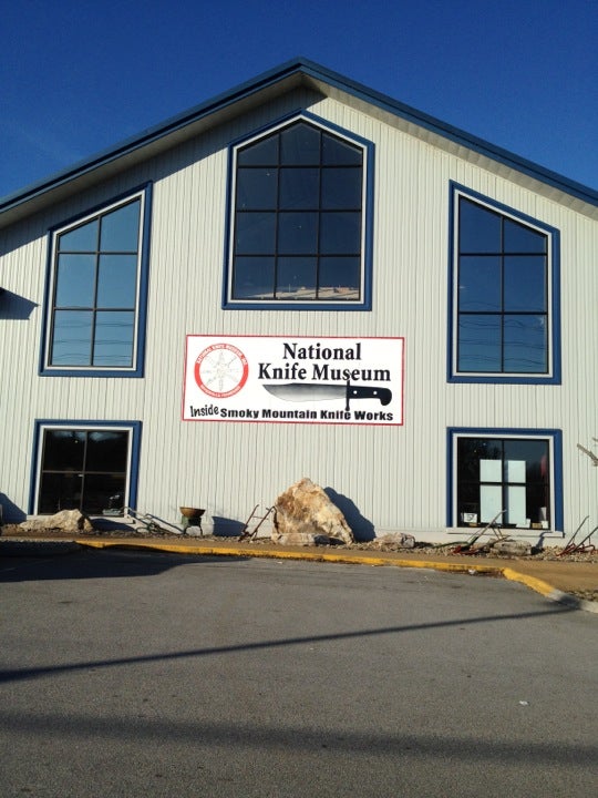 Smoky Mountain Knife Works, 2320 Winfield Dunn Pkwy, Sevierville, TN