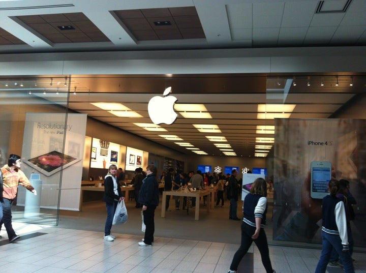 Conestoga - Apple Store - Apple (CA)