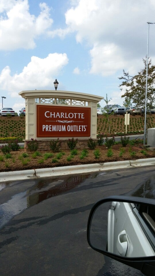 About Charlotte Premium Outlets® - A Shopping Center in Charlotte, NC - A  Simon Property