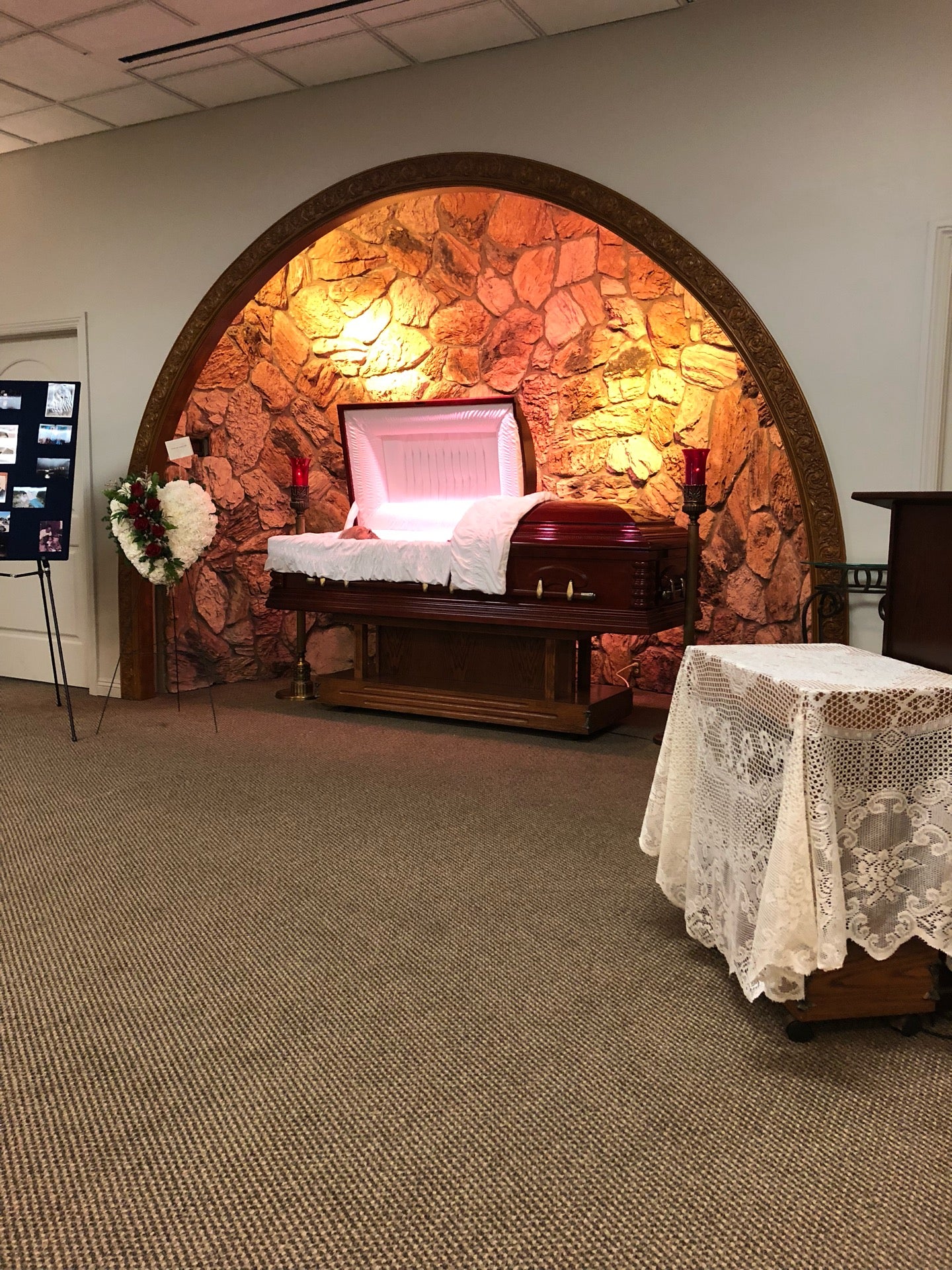 Alhiser Comer Mortuary, 225 S Broadway, Escondido, CA, Funeral Homes