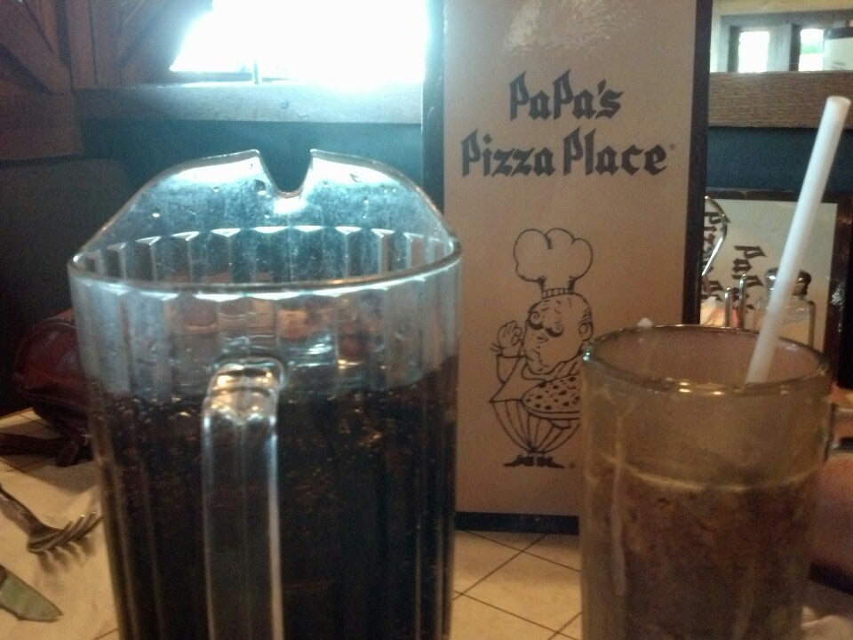 Papa's Pizza Place in Woodridge, IL