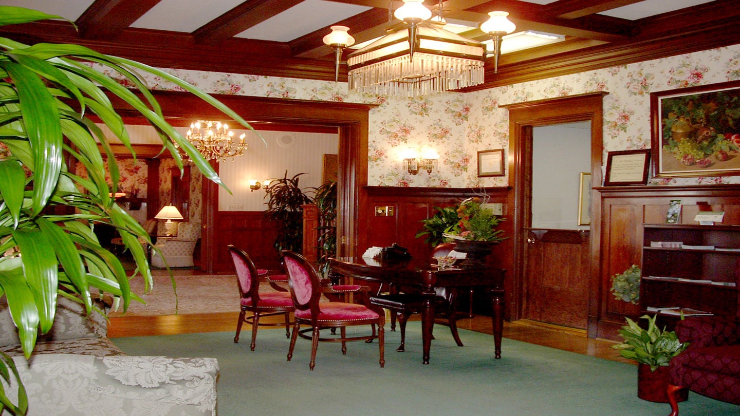 Lisle Funeral Home, 1605 L St, Fresno, CA, Funeral Directors Carrier