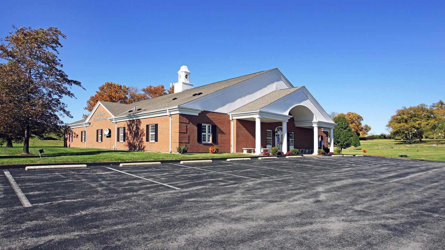 AlexanderWhiteMullen Funeral Home, 11101 St Charles Rock Rd