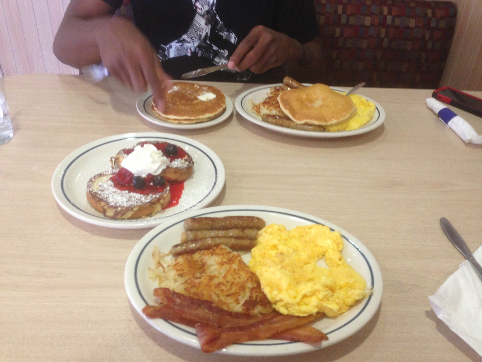 IHOP, 5655 Wilshire Blvd, Los Angeles, CA, Eating places - MapQuest