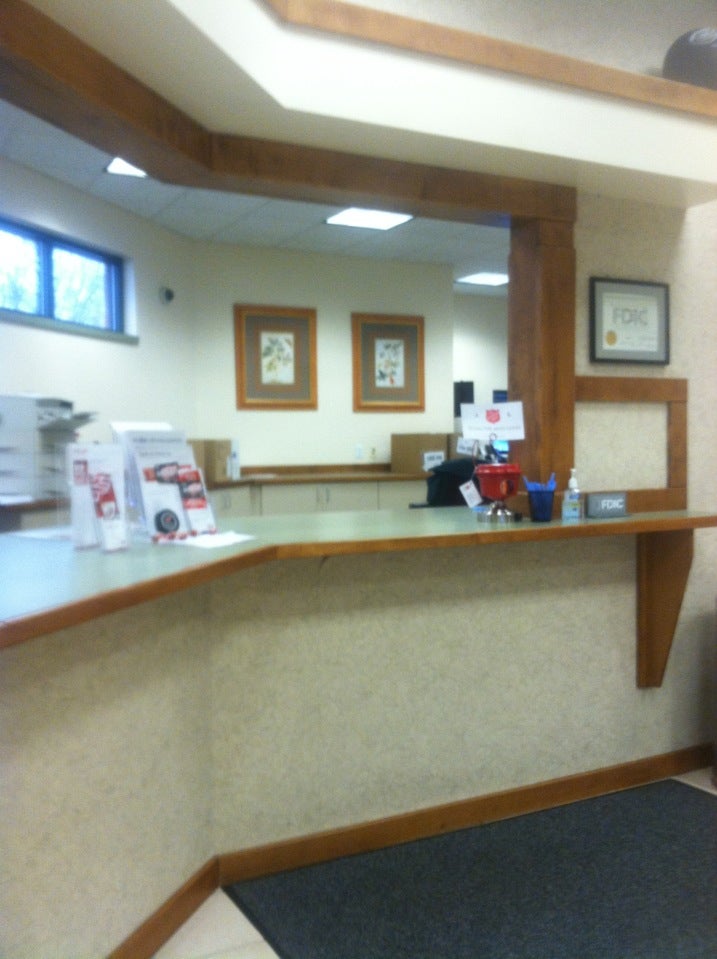Flagstar Bank Banking Centers, 4585 Alpine Ave NW, Alpine Twp, MI