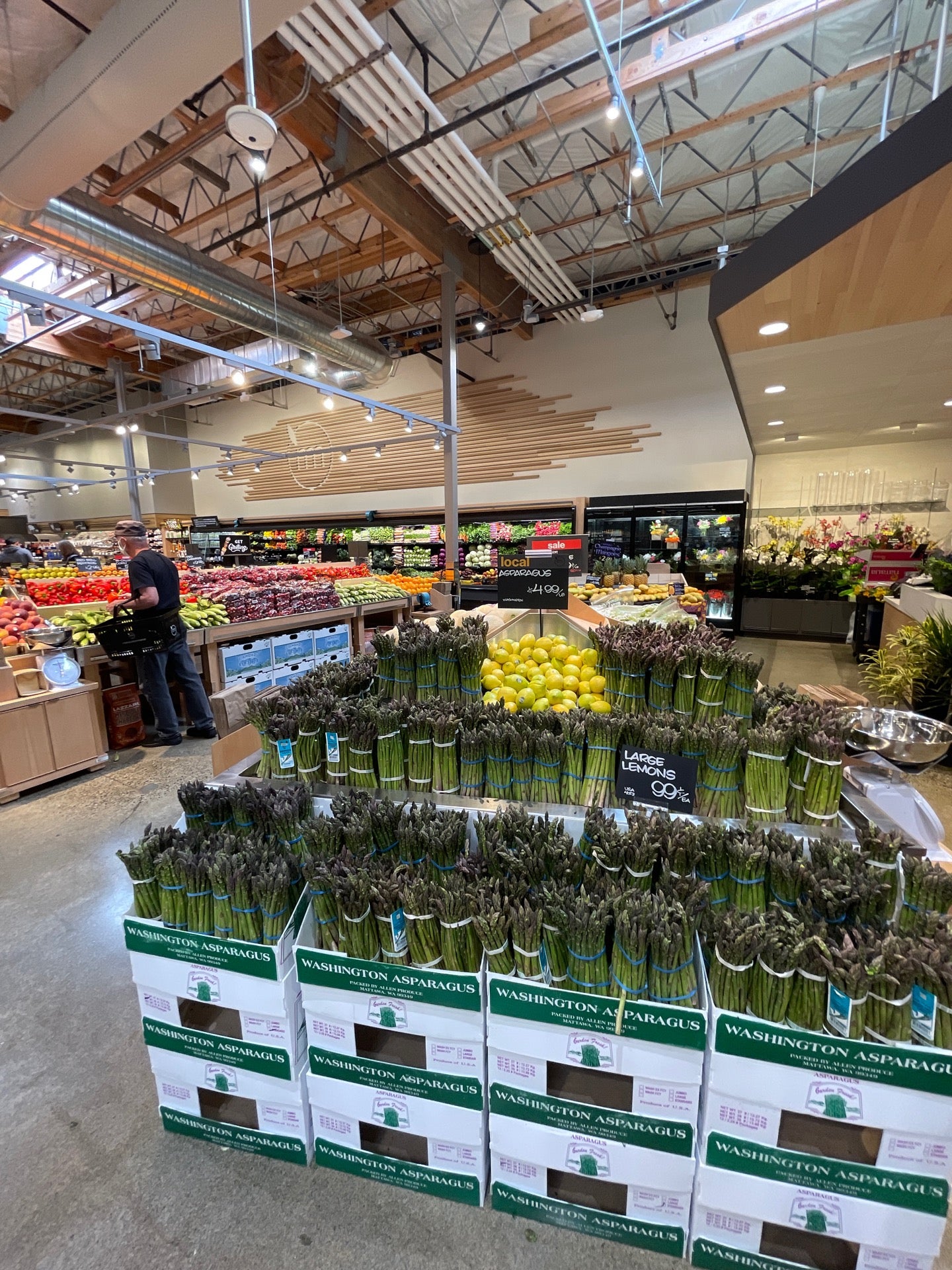 What's in store at Metropolitan Market on Mercer Island - My