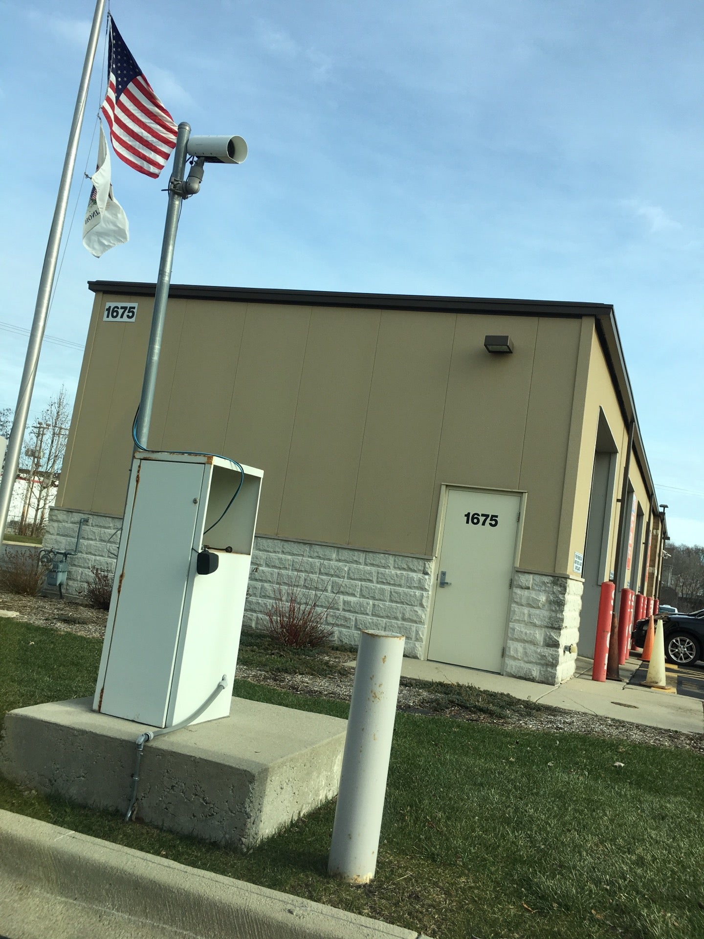 Illinois Air Team Emissions Testing Facility, 1675 Mitchell Blvd