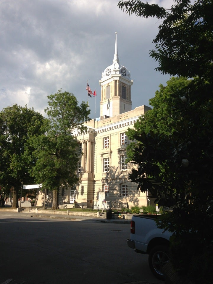 Maury County Courthouse 41 Public Sq Columbia TN General government