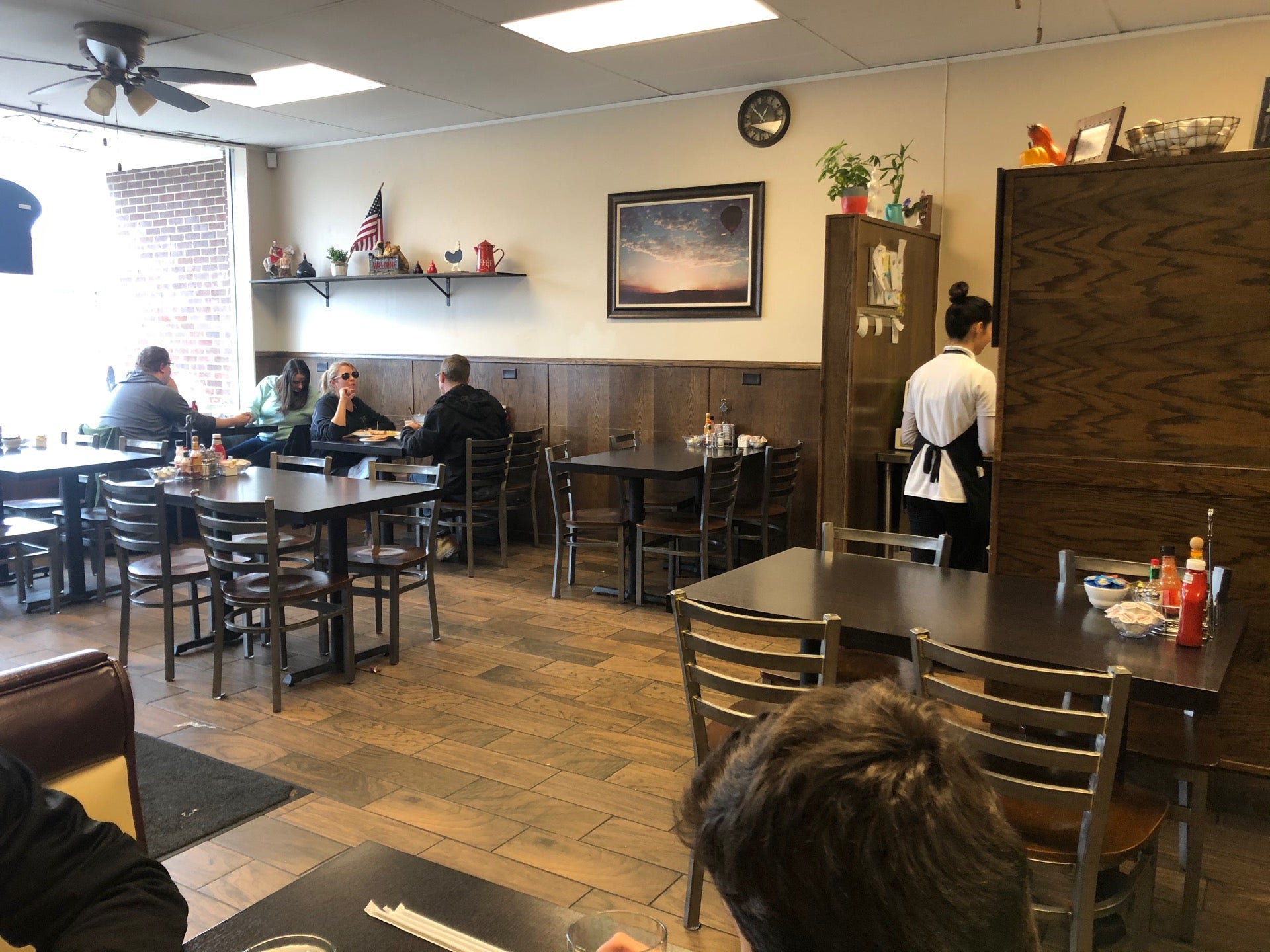 Lily's Cafe, 415 Crescent Blvd, Lombard, IL, Restaurants - MapQuest