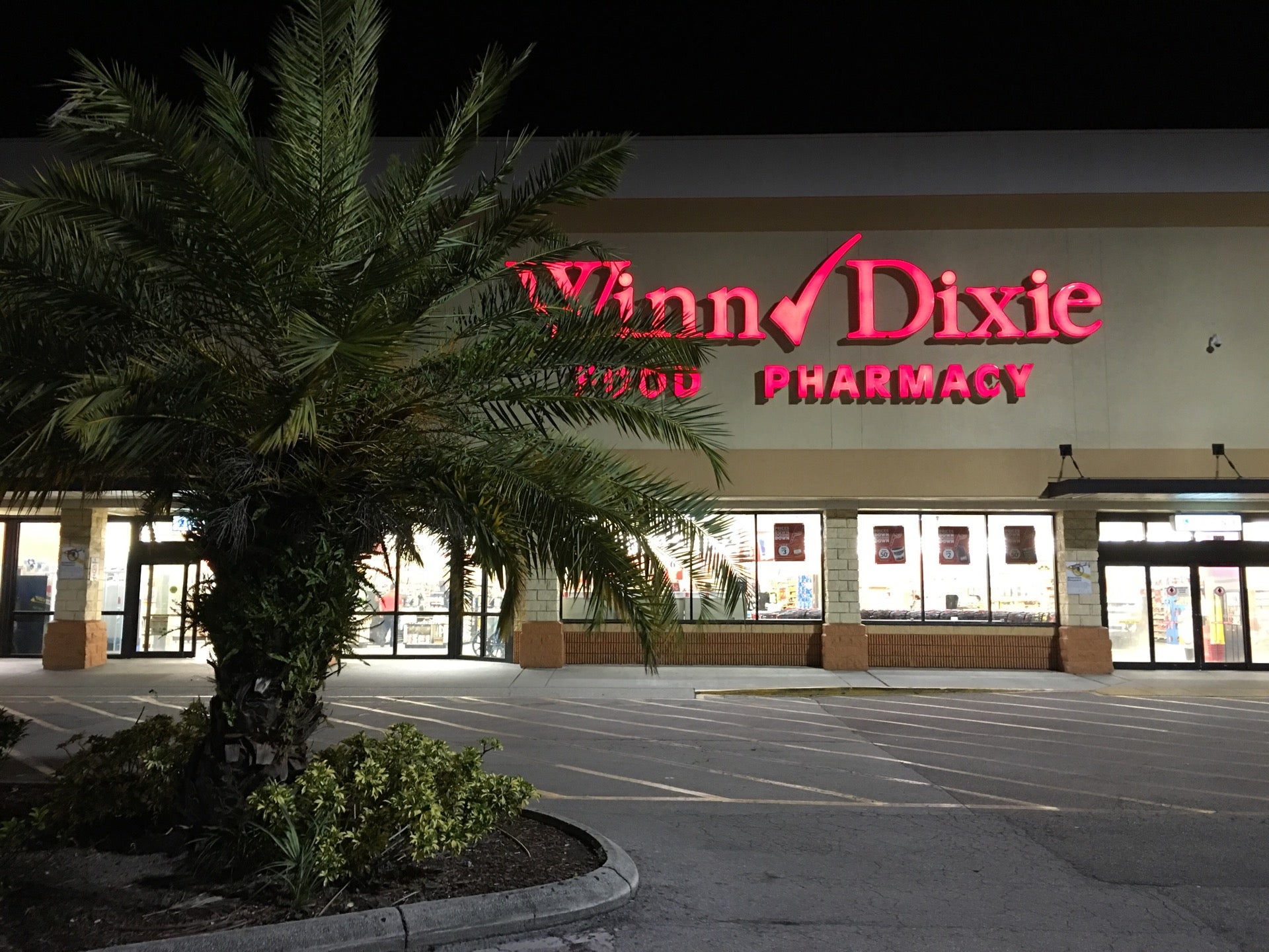 Harveys Supermarket, 1305 Ariana St, Lakeland, FL, Supermarkets MapQuest