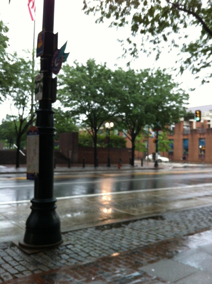 Megabus Stop, Market St, Philadelphia, PA, Bus Lines MapQuest