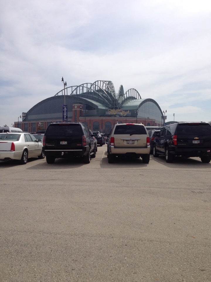 Cooper Parking Lot, Miller Park, Milwaukee, WI, Parking Garages MapQuest