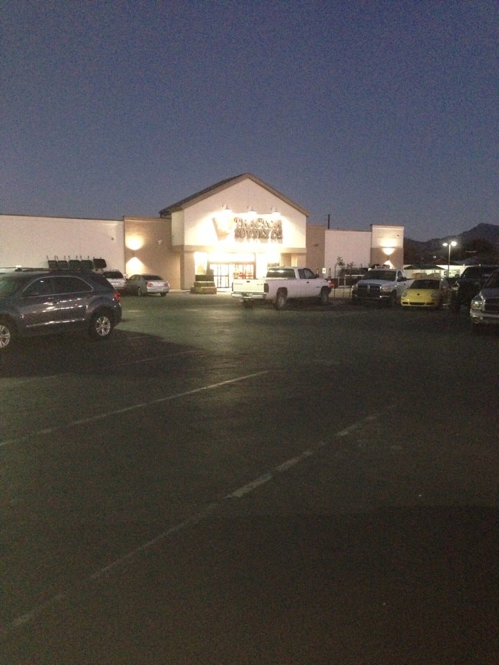 Tractor Supply Company, 3136 N Stockton Hill Rd, Ste A, Kingman, AZ