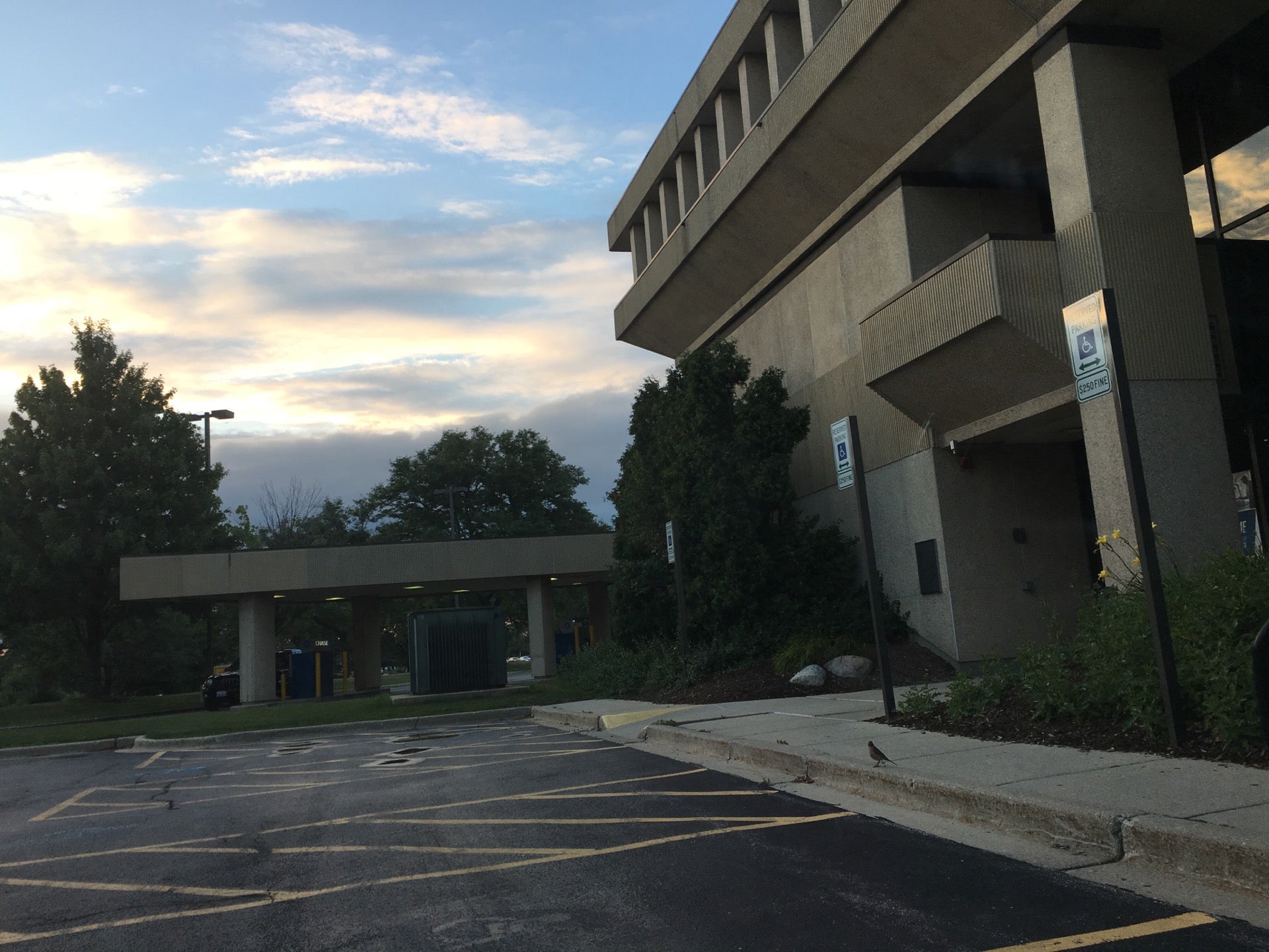 Chase Bank, 600 N Meacham Rd, Schaumburg, IL, Banks MapQuest