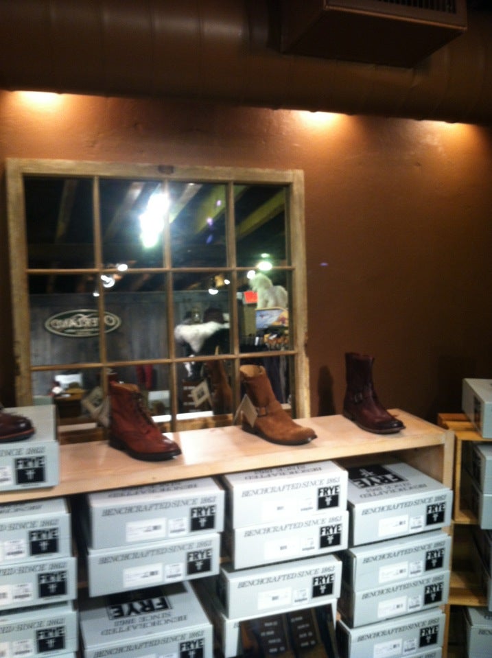 Overland Sheepskin Co., 217 Galisteo St, Santa Fe, NM, Clothing Retail