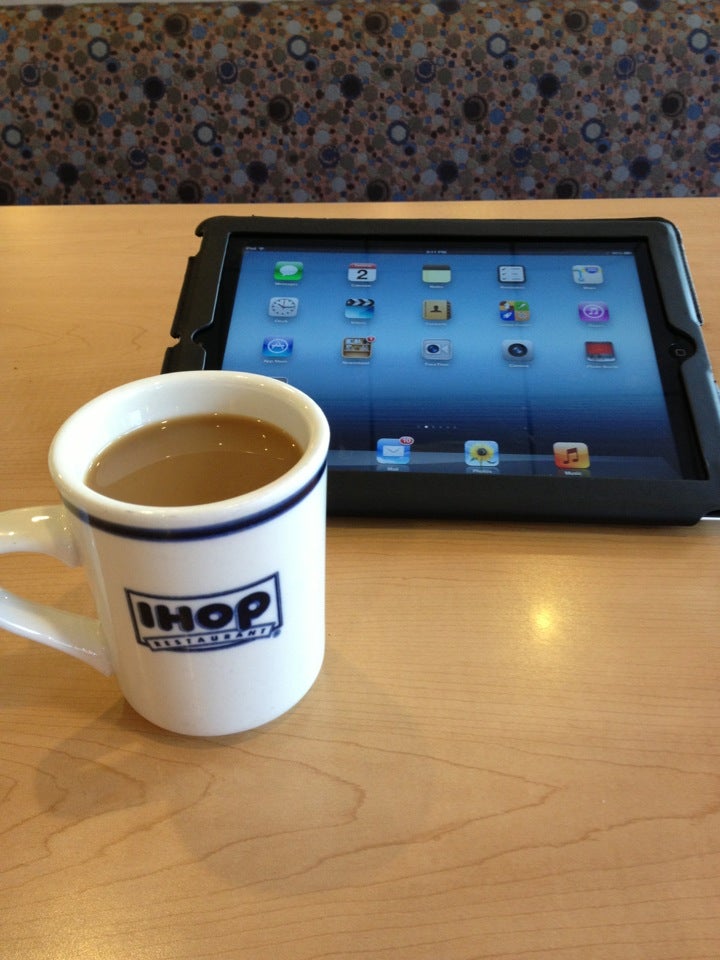 IHOP, 5655 Wilshire Blvd, Los Angeles, CA, Eating places - MapQuest