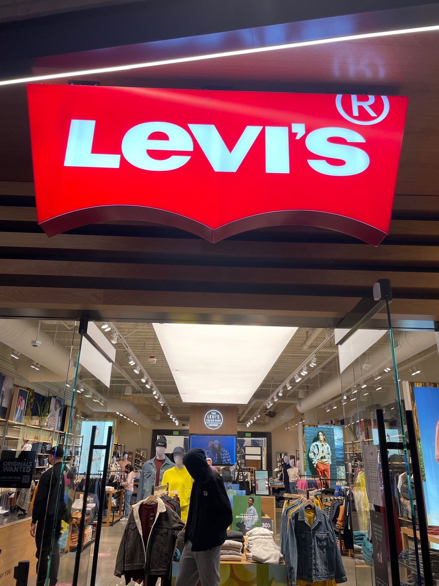 Levi's Store, 3200 Las Vegas Blvd S, Fashion Show, Las Vegas, NV, Clothing  Retail - MapQuest