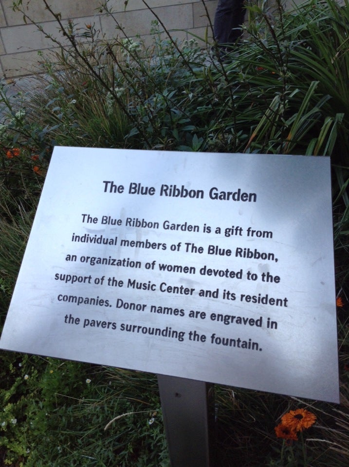 Blue Ribbon Garden, Explore