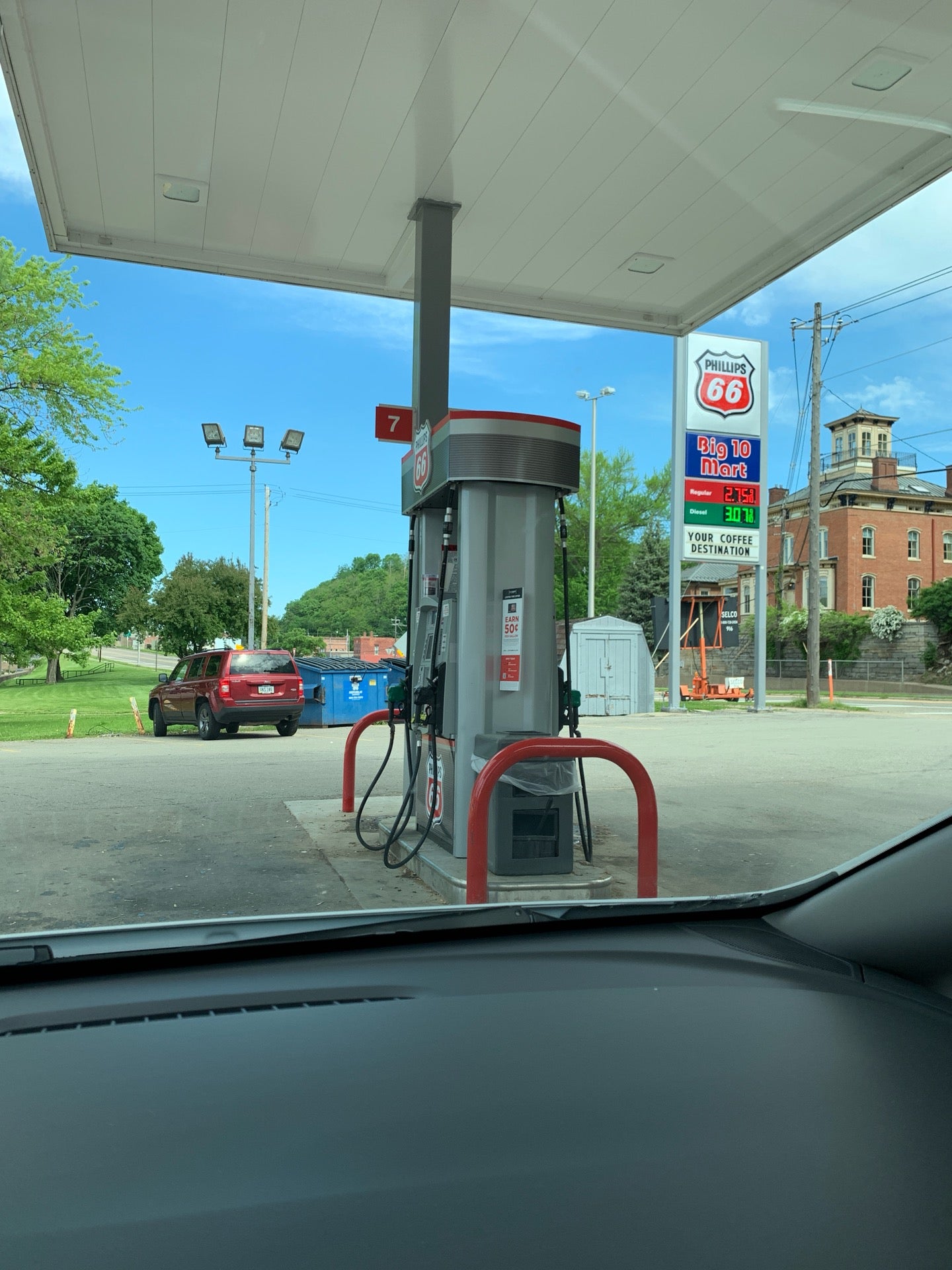 Big 10 Mart, 448 Sinsinawa Ave, East Dubuque, IL, Gas Stations MapQuest