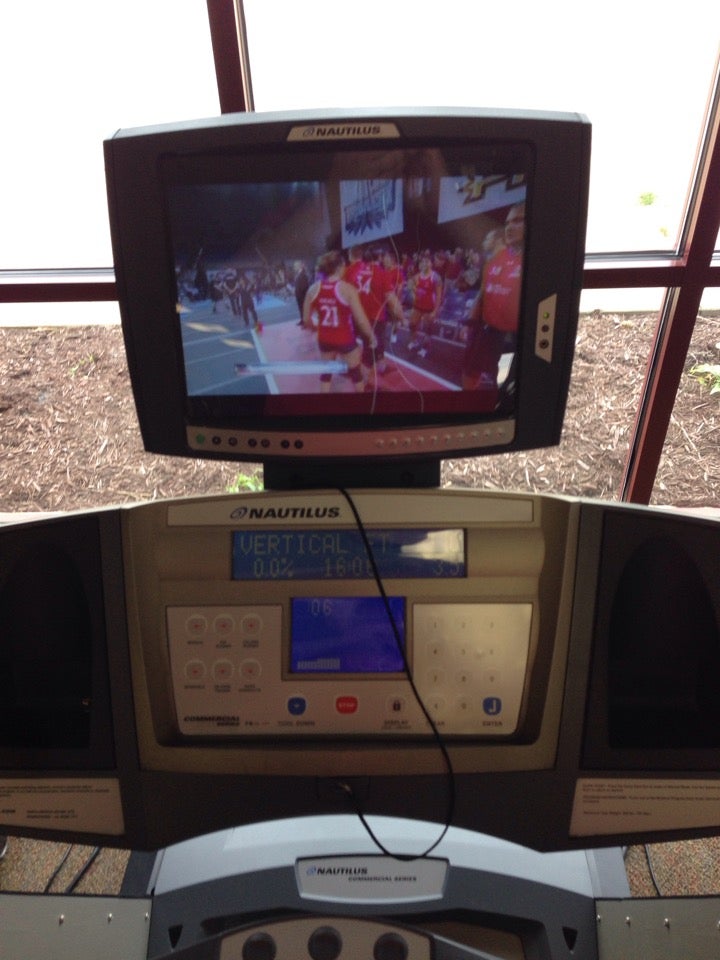 Dubuque YMCA/YWCA West, 4170 Pennsylvania Ave, Dubuque, IA, Gymnasiums