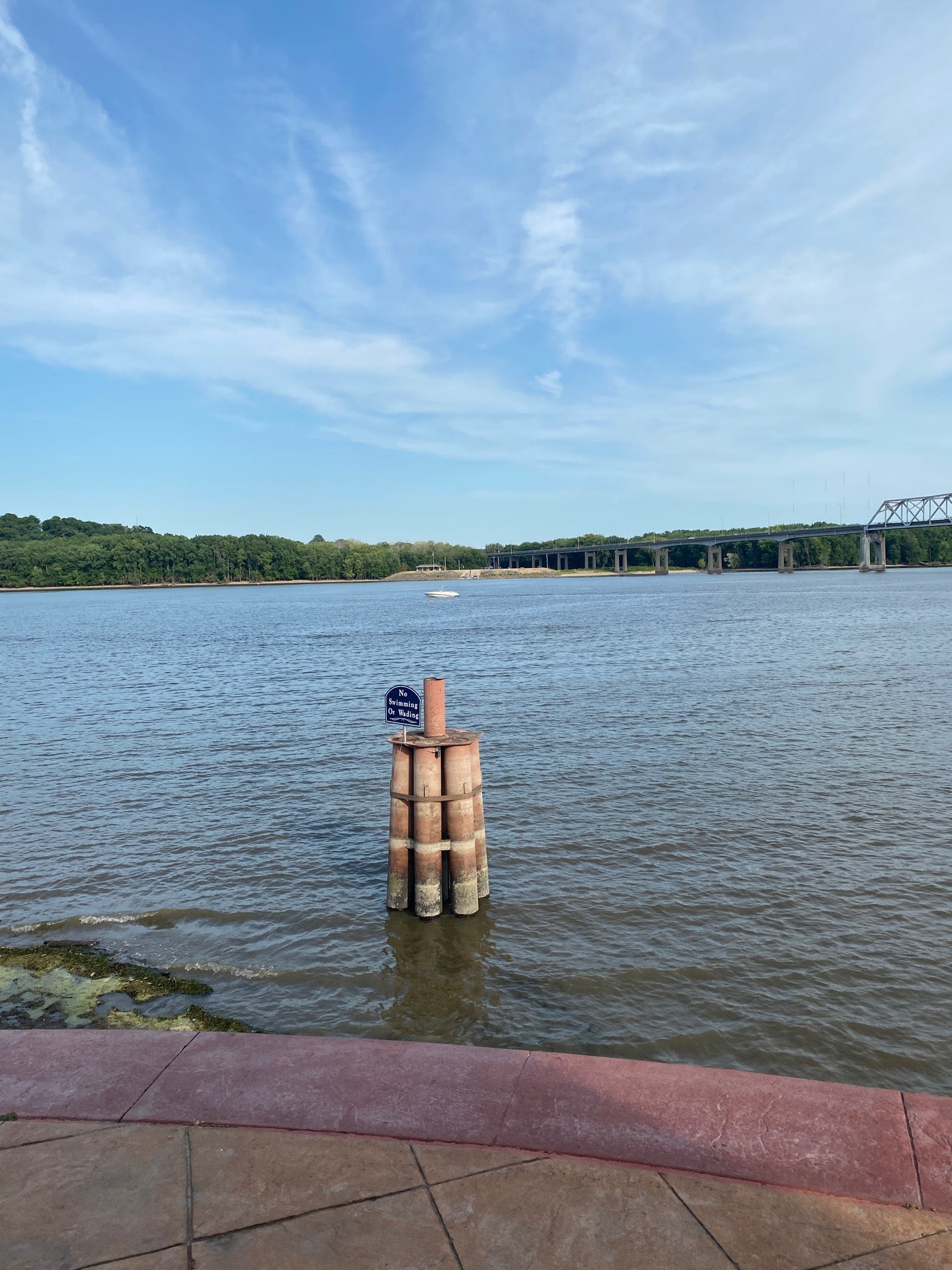 American Trust River's Edge Plaza, Dubuque, IA MapQuest