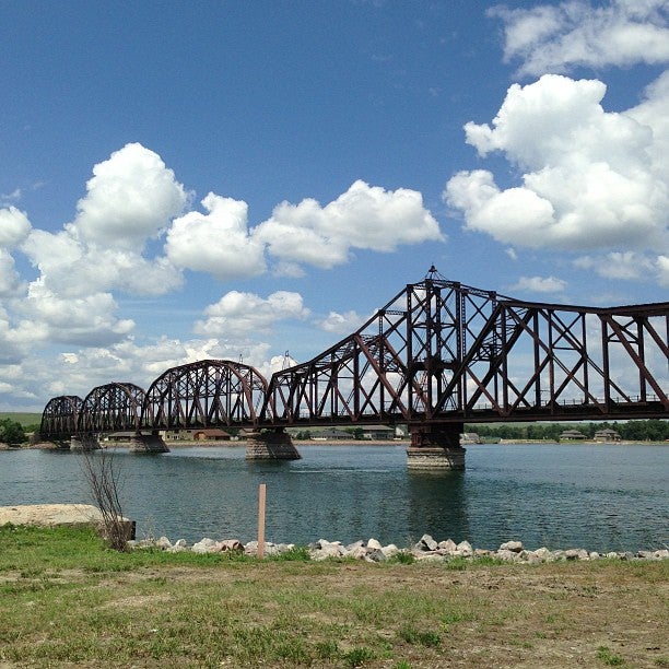 Missouri River Bridge, Hwy 83, Pierre, SD, Bridge MapQuest