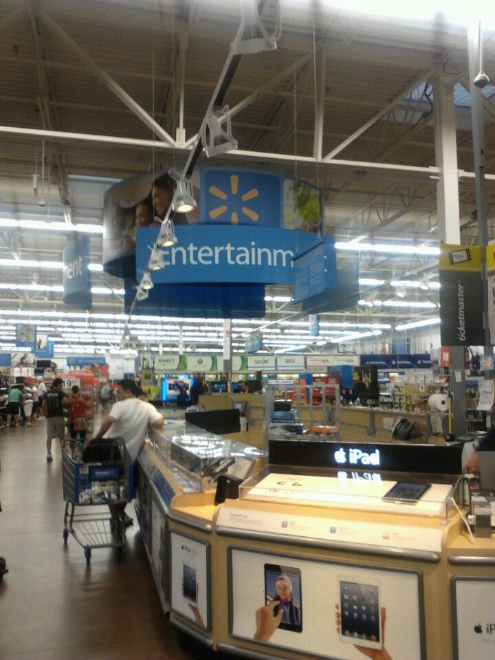 Walmart Supercenter, 3250 Vineland Rd, Kissimmee, FL, Garden Centers