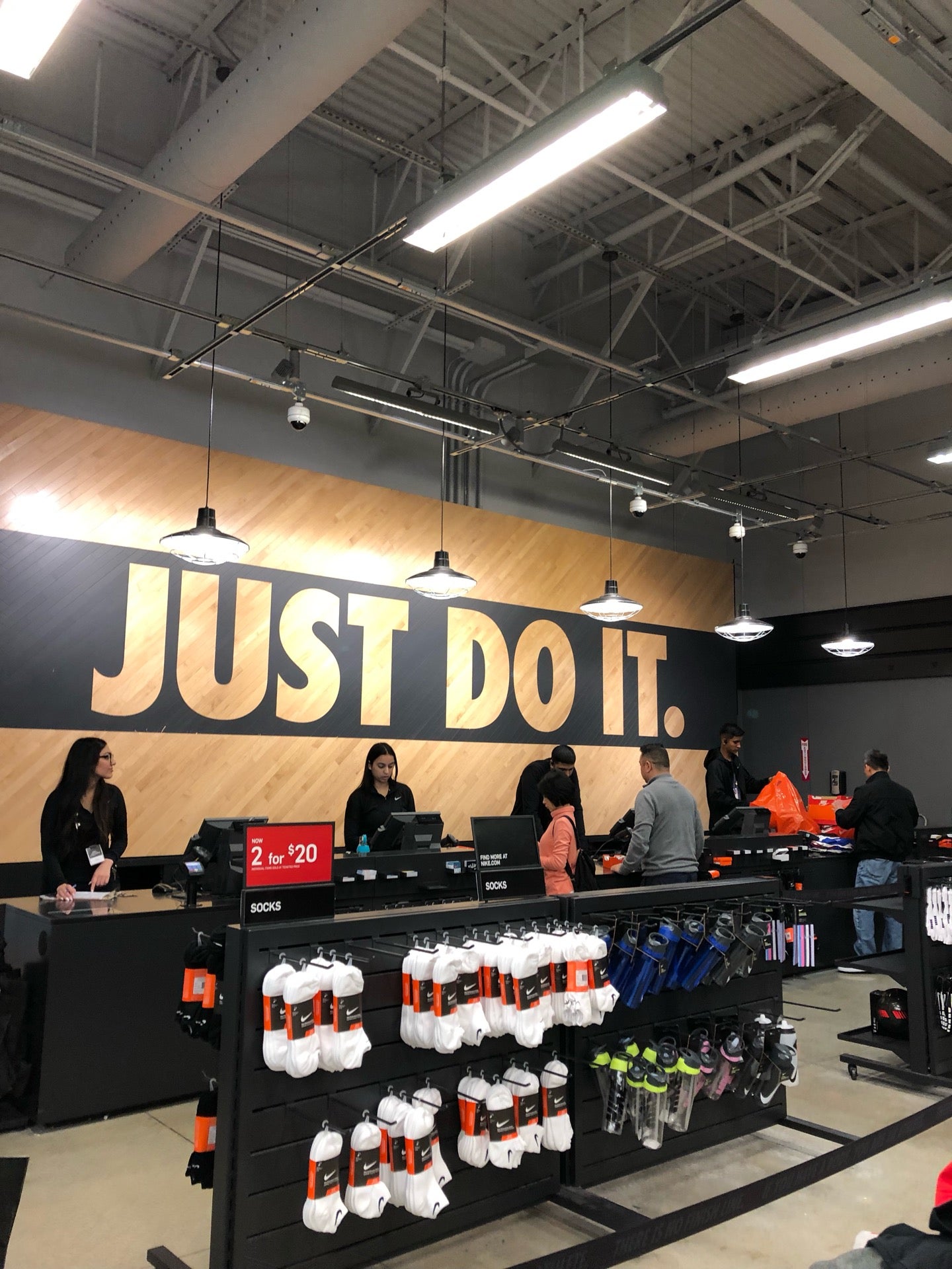 nike tsawwassen mills jobs