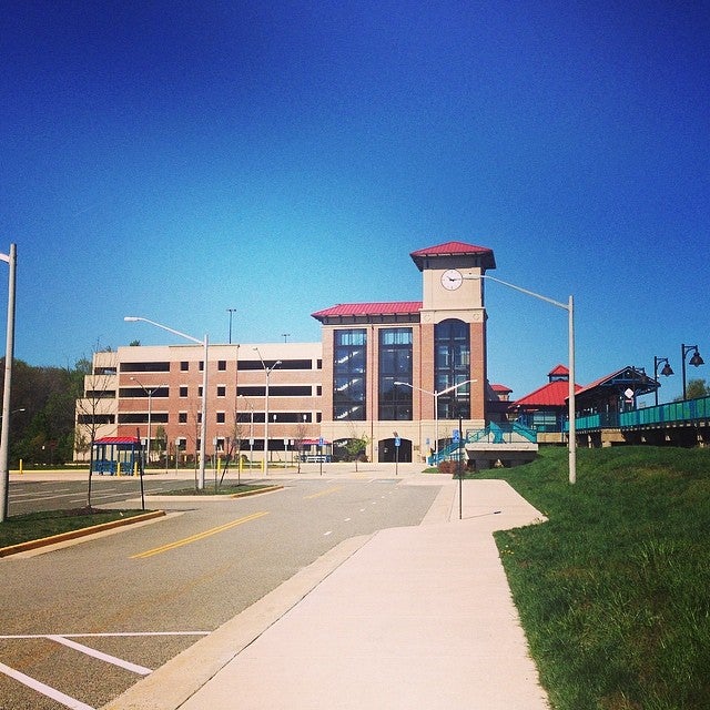 Burke Centre Amtrak/VRE Station, 10399 Premier Ct, Burke, VA, Commuter