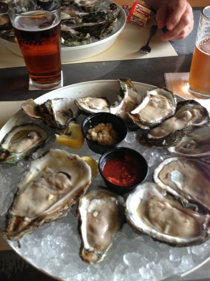 Randy's Fish Market Restaurant, 10395 Tamiami Trl N, Naples, FL 34108